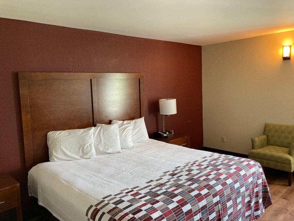 Red Roof Inn Newport News - Yorktown Buitenkant foto