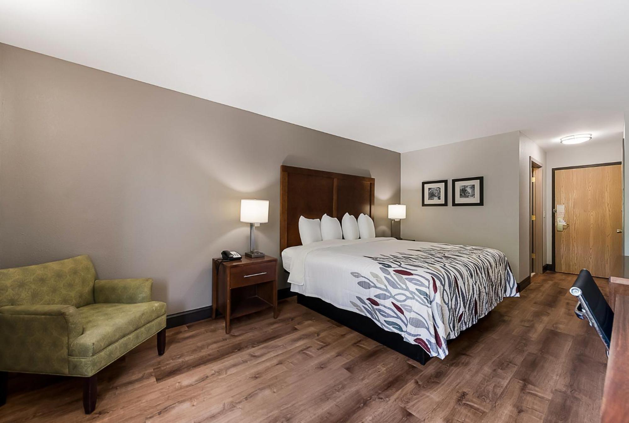 Red Roof Inn Newport News - Yorktown Buitenkant foto